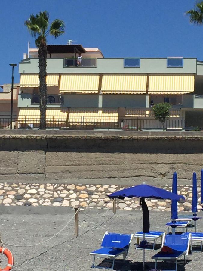 Le Zagare Apartments SantʼAlessio Siculo エクステリア 写真