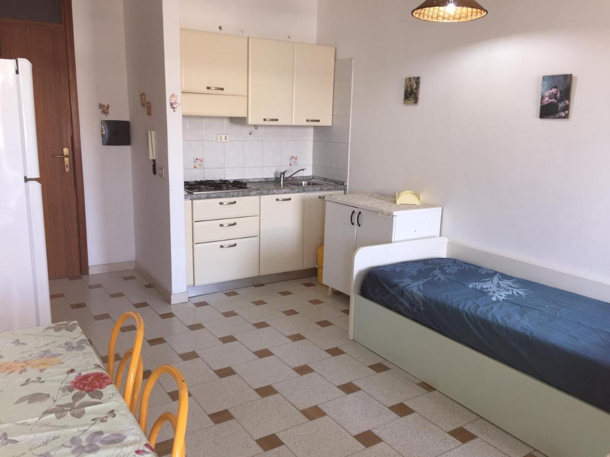 Le Zagare Apartments SantʼAlessio Siculo エクステリア 写真