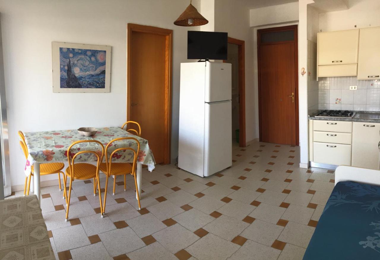 Le Zagare Apartments SantʼAlessio Siculo エクステリア 写真