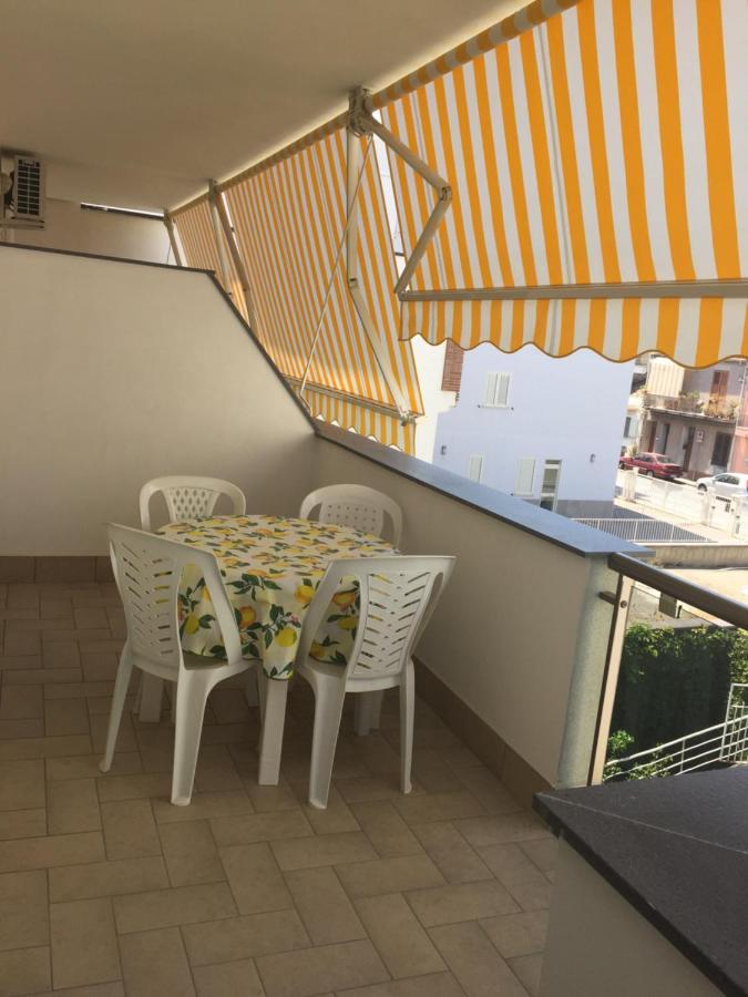 Le Zagare Apartments SantʼAlessio Siculo エクステリア 写真