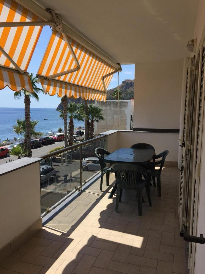 Le Zagare Apartments SantʼAlessio Siculo エクステリア 写真